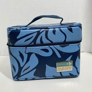 Vintage Roxy makeup train case